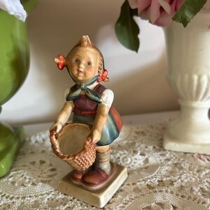 Antique Hummel “Little Helper” #73